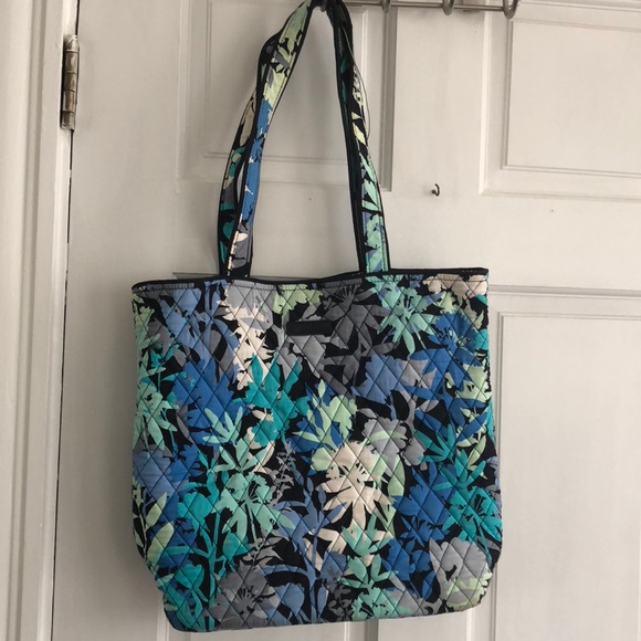Vera Bradley bag - Picture 1 of 3